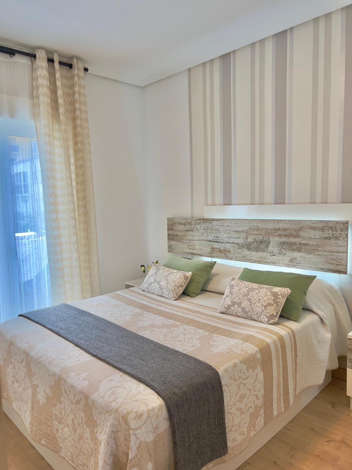 Cozy Apartment In Valencia! Wi-Fi ! Экстерьер фото