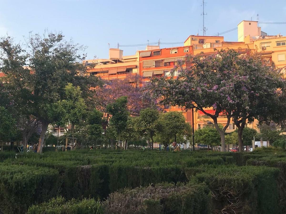 Cozy Apartment In Valencia! Wi-Fi ! Экстерьер фото